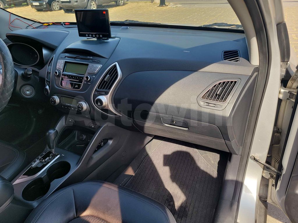 HYUNDAI TUCSON 2010 ID: V011701