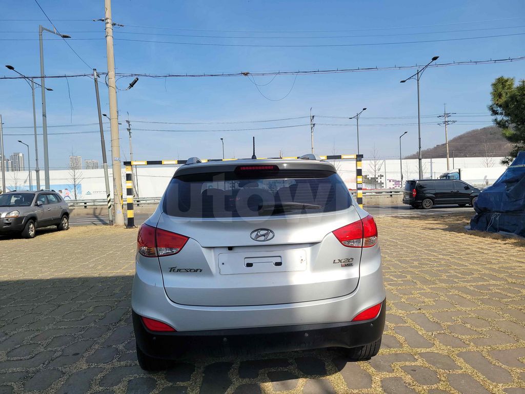 HYUNDAI TUCSON 2010 ID: V011701
