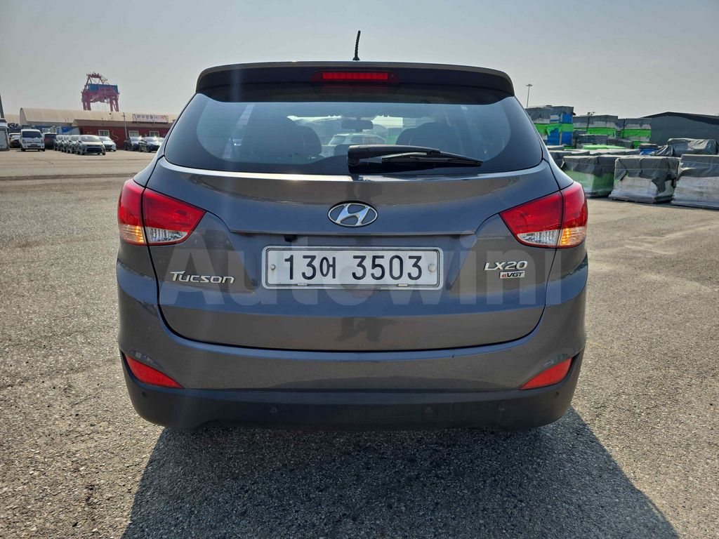 HYUNDAI TUCSON 2010 ID : V016188