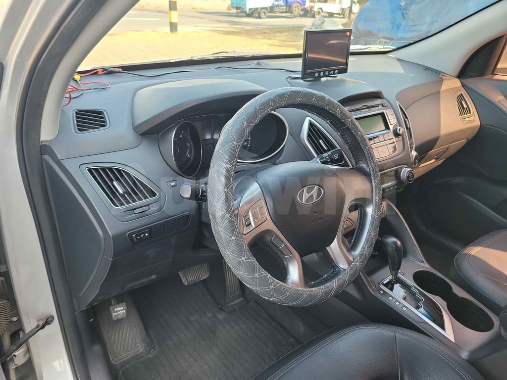HYUNDAI TUCSON 2010 ID: V011701