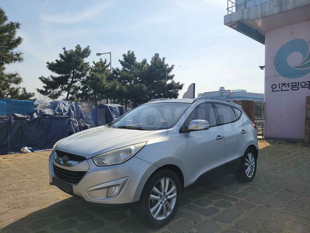 HYUNDAI TUCSON 2010 ID: V011701
