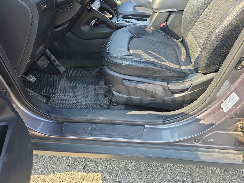 HYUNDAI TUCSON 2010 ID : V016188