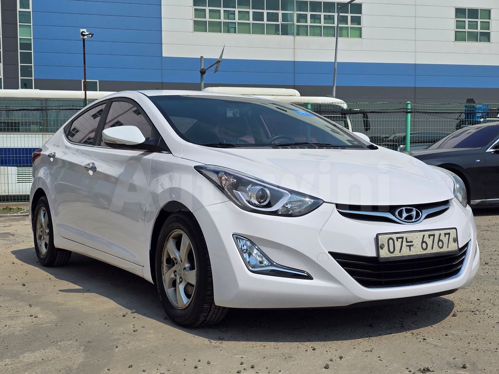 Hyundai Avante 2016 ID : V562595