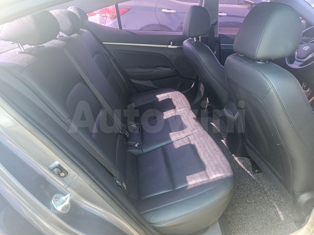 Hyundai Avante 2016 ID: 019837