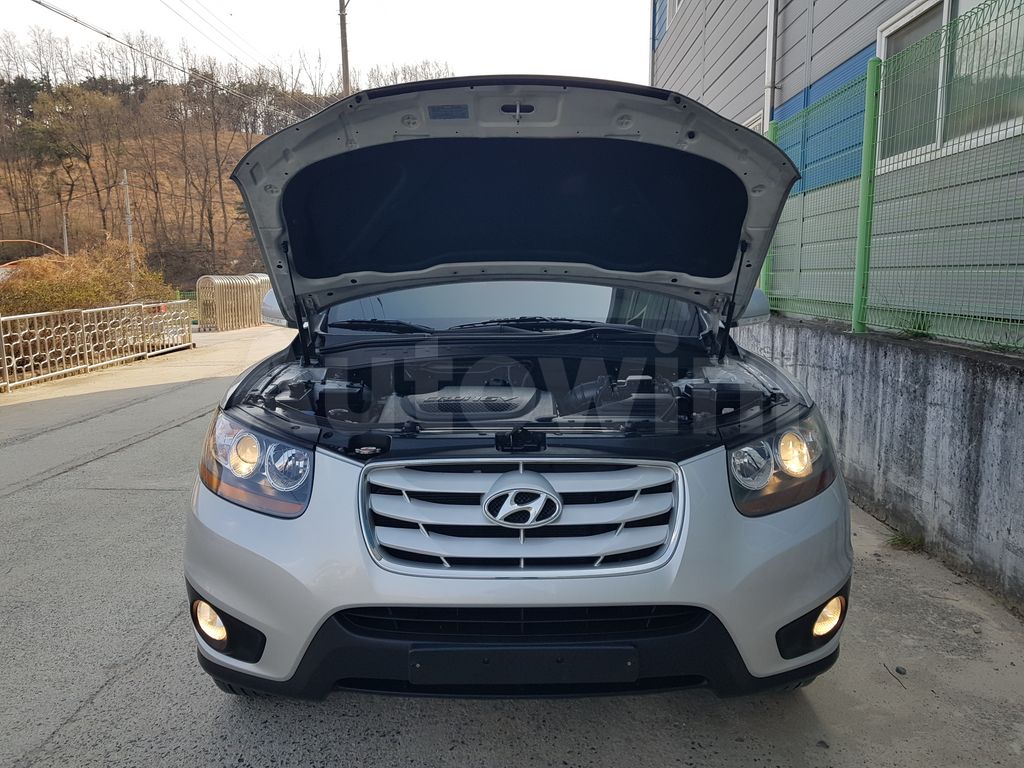 Hyundai Santa fe 2010 ID: V54770