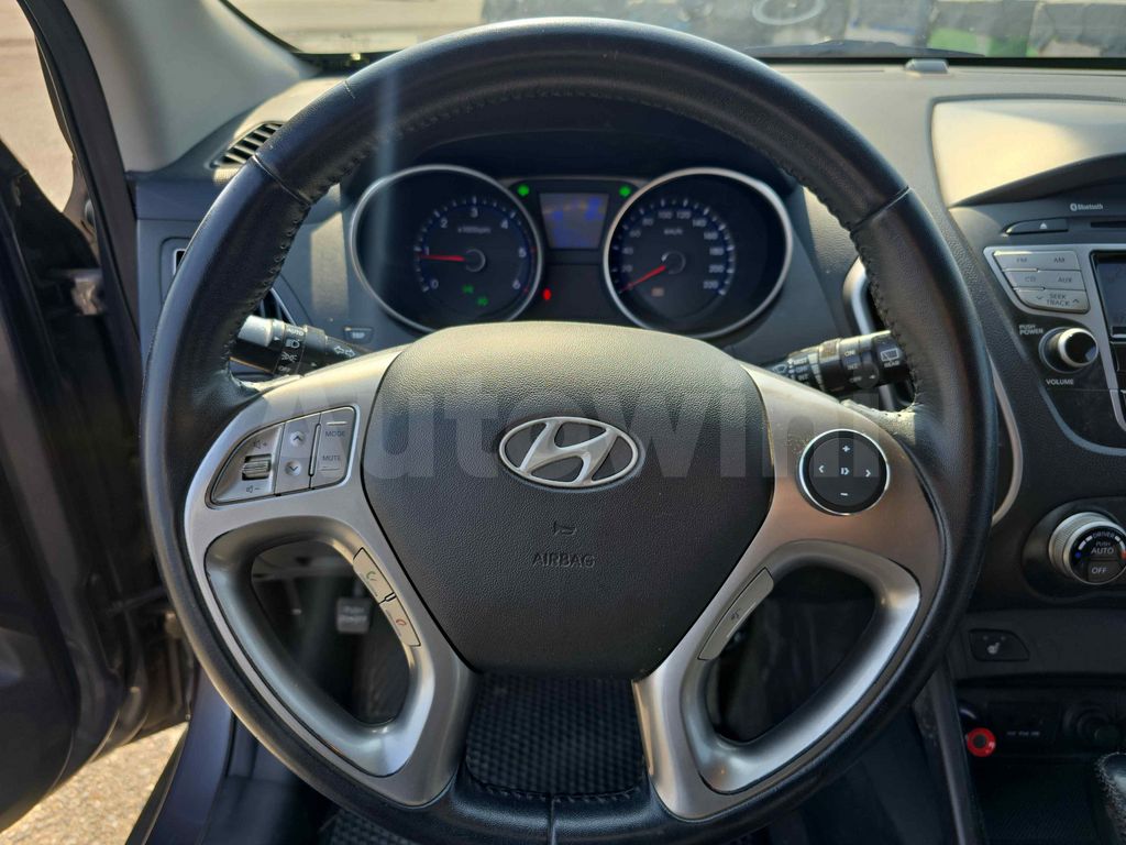 HYUNDAI TUCSON 2010 ID : V016188