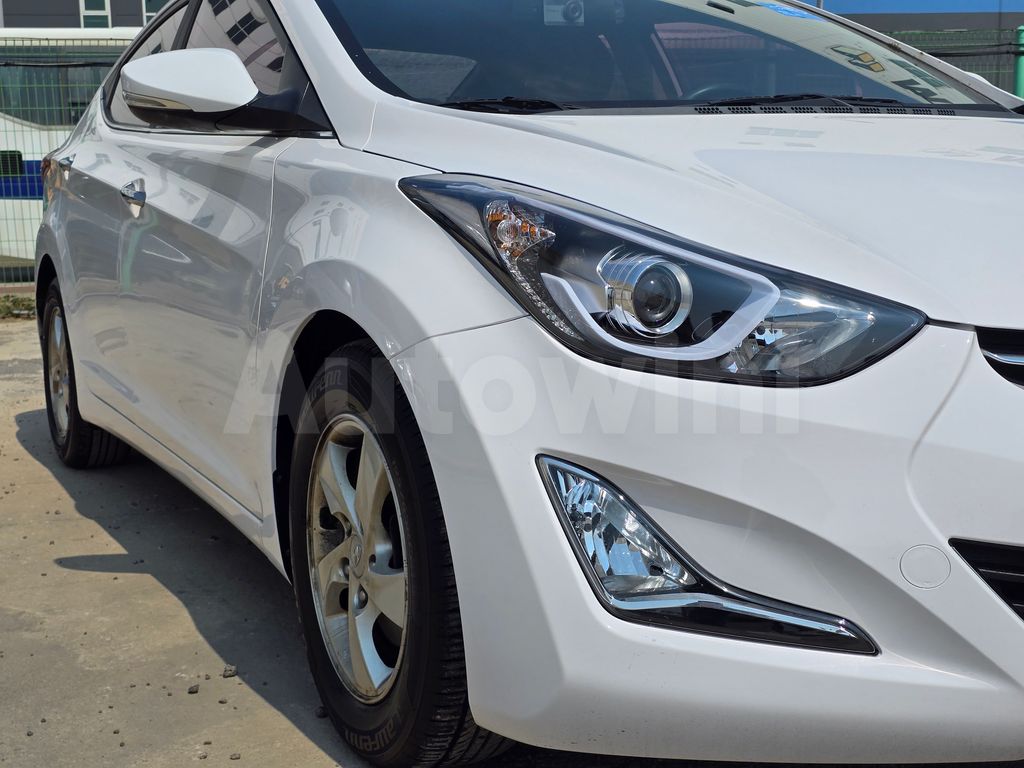 Hyundai Avante 2016 ID : V562595
