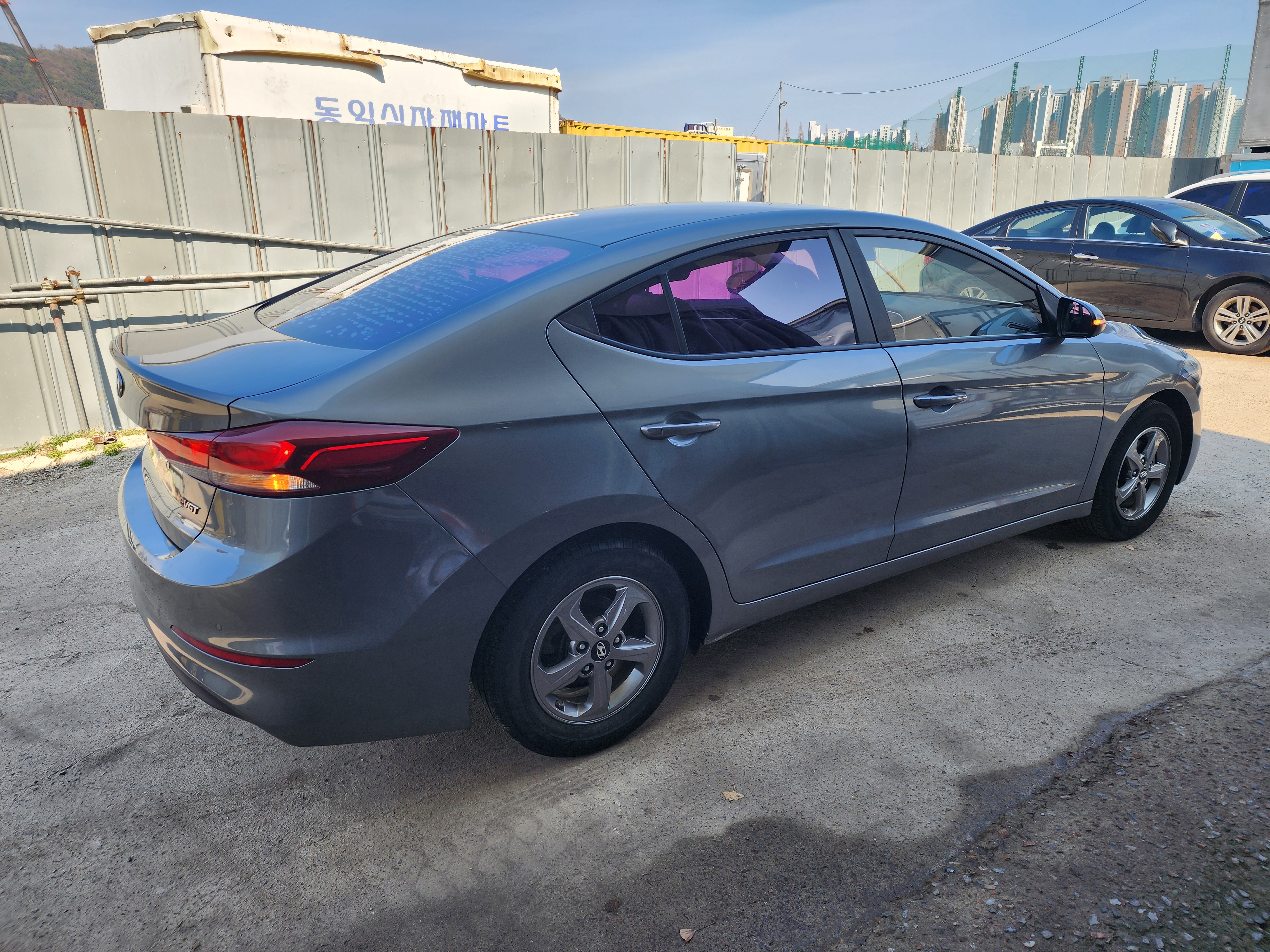Hyundai Avante 2016 ID : V062246