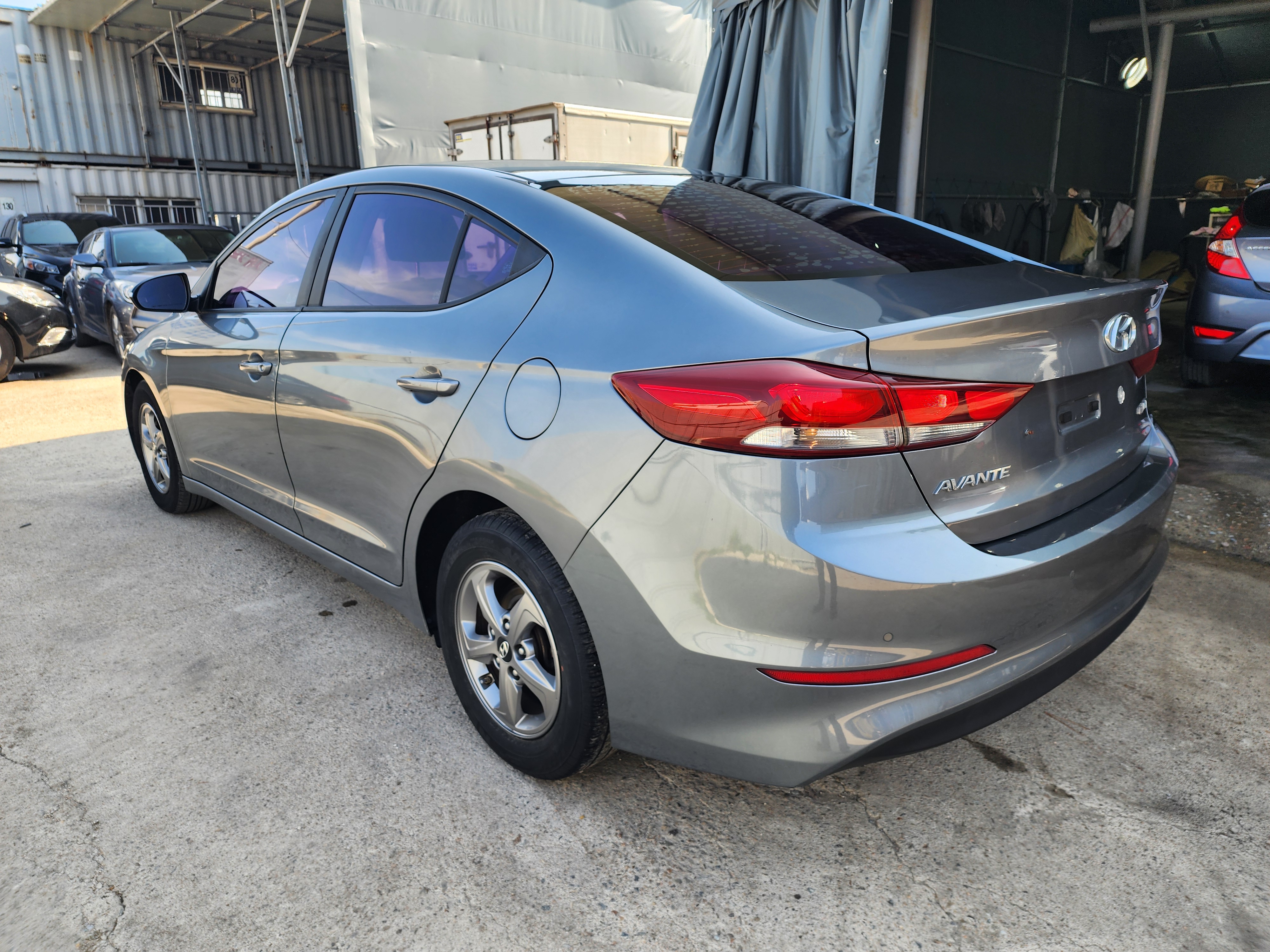 Hyundai Avante 2016 ID : V062246