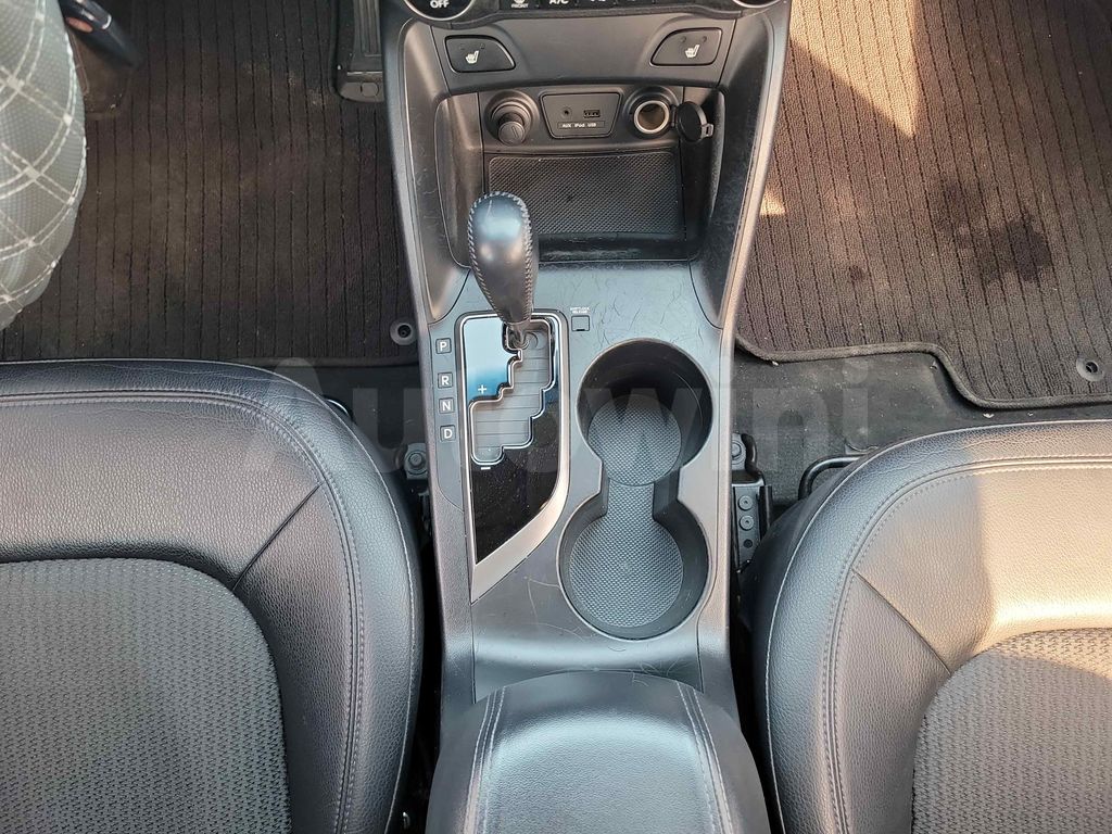 HYUNDAI TUCSON 2010 ID: V011701