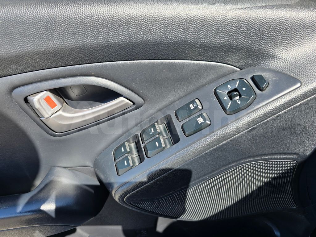 HYUNDAI TUCSON 2010 ID: V010516