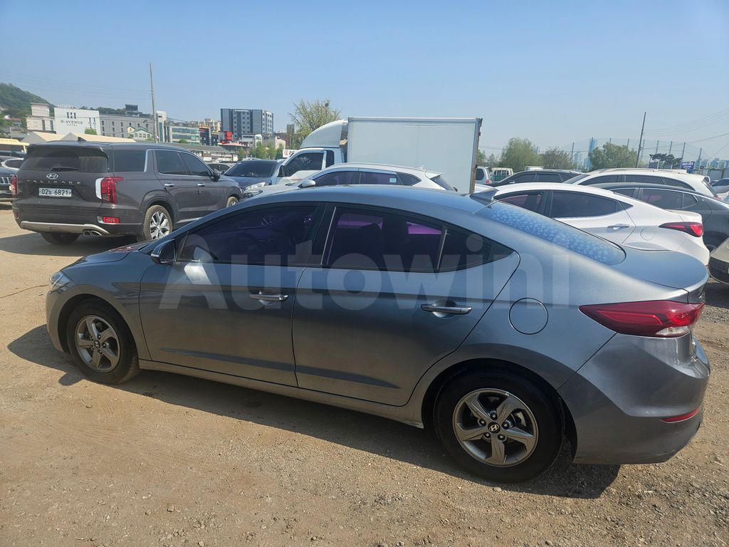 Hyundai Avante 2016 ID: 019837