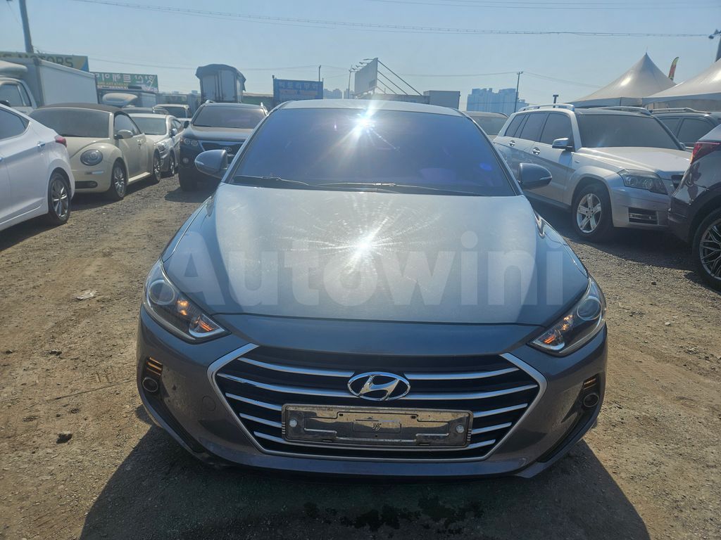Hyundai Avante 2016 ID: 019837