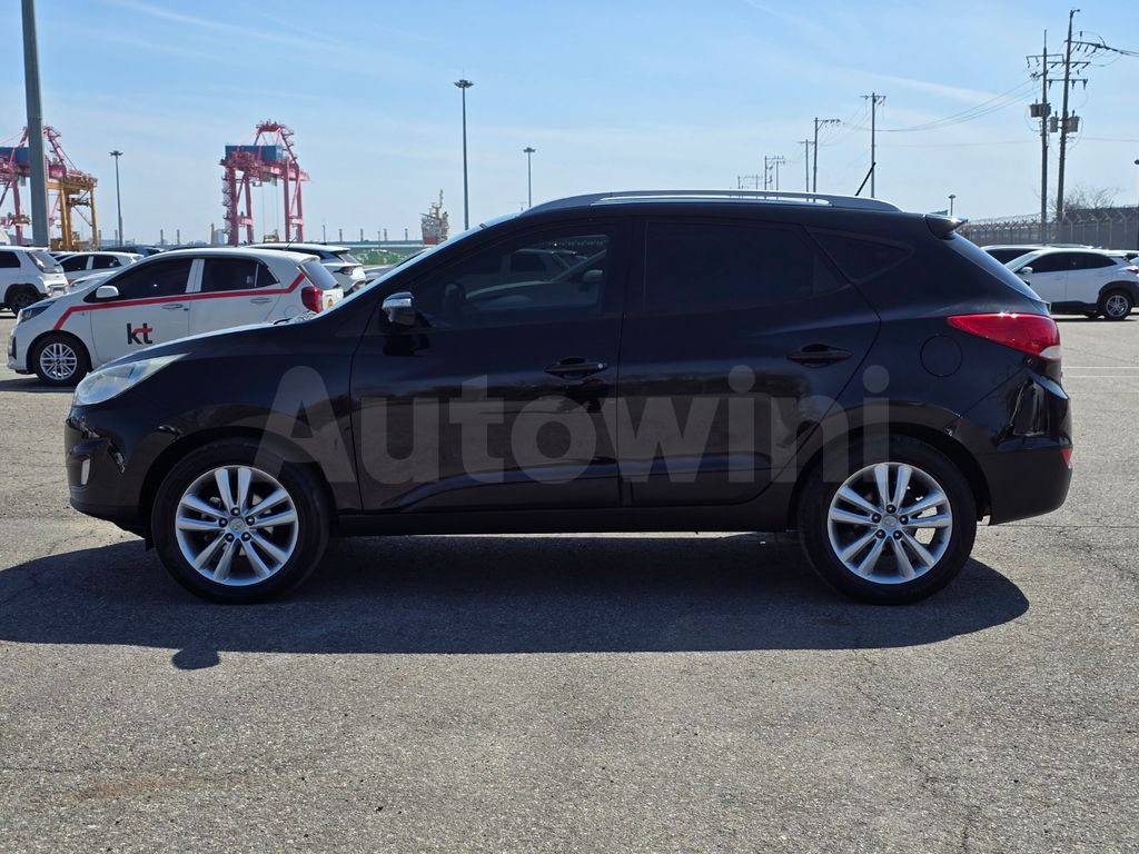 HYUNDAI TUCSON 2010 ID: V010516