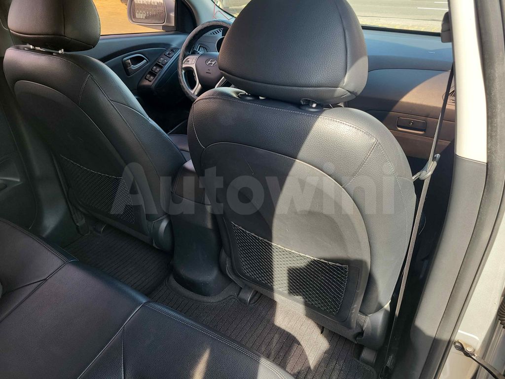 HYUNDAI TUCSON 2010 ID: V011701