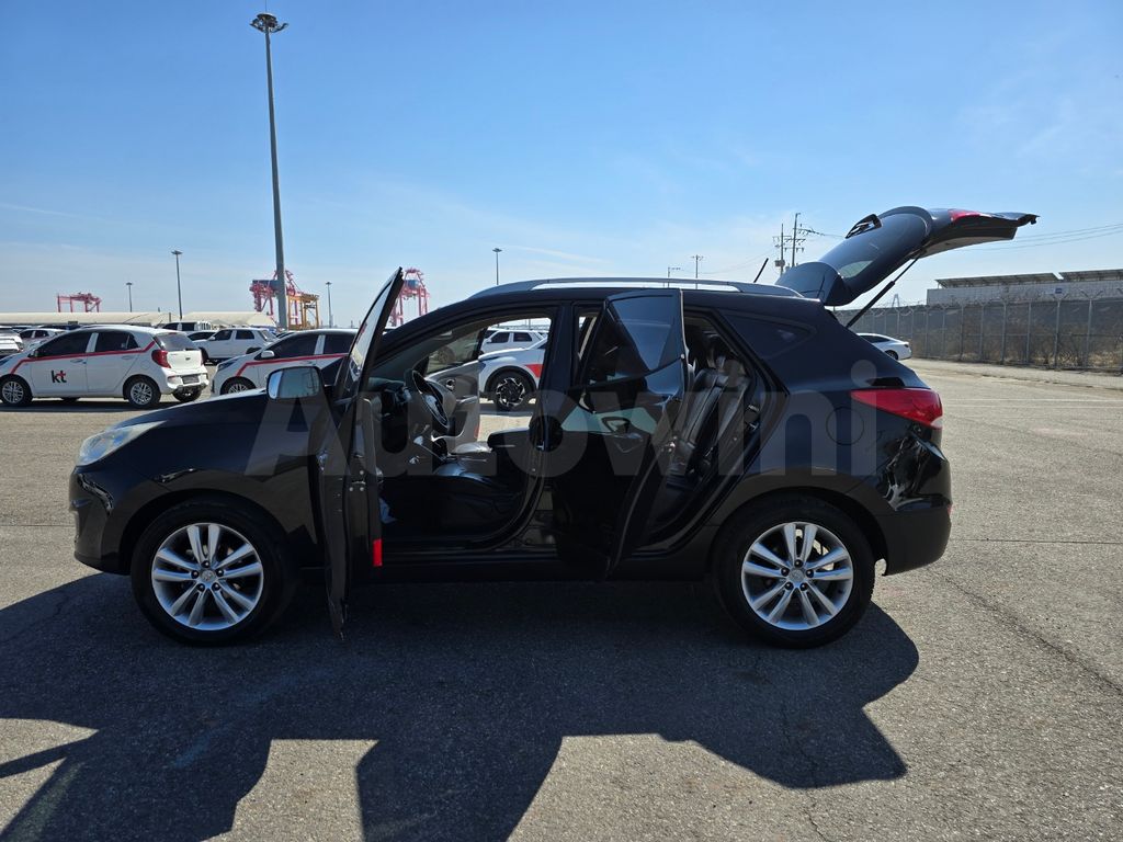 HYUNDAI TUCSON 2010 ID: V010516